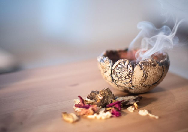 Rauhnächte-Räucherritual am 12. Dezember, Kolbermoor